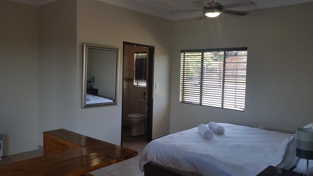 Private Apartments & Biz Stays พริทอเรีย ภายนอก รูปภาพ