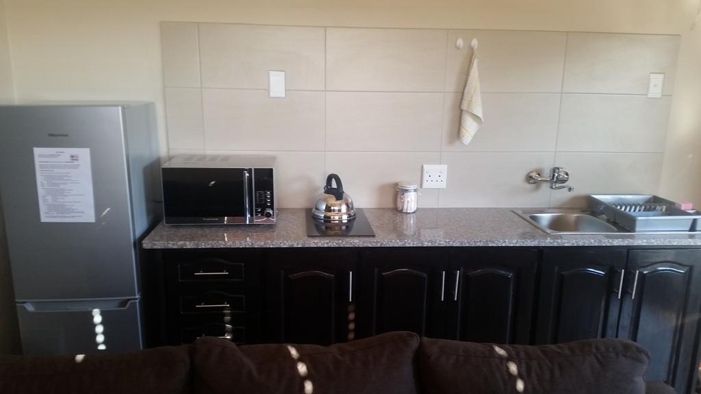 Private Apartments & Biz Stays พริทอเรีย ภายนอก รูปภาพ