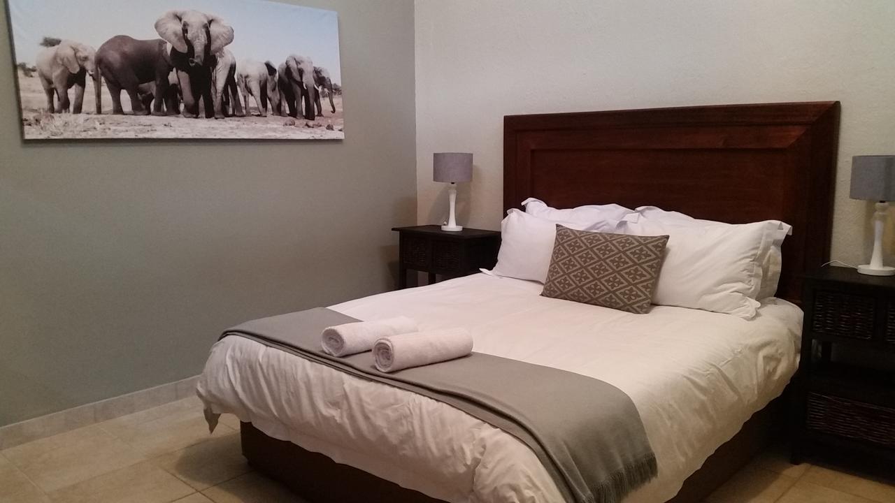 Private Apartments & Biz Stays พริทอเรีย ภายนอก รูปภาพ