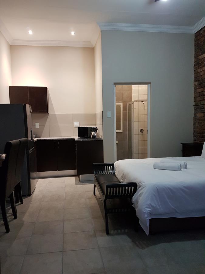 Private Apartments & Biz Stays พริทอเรีย ภายนอก รูปภาพ
