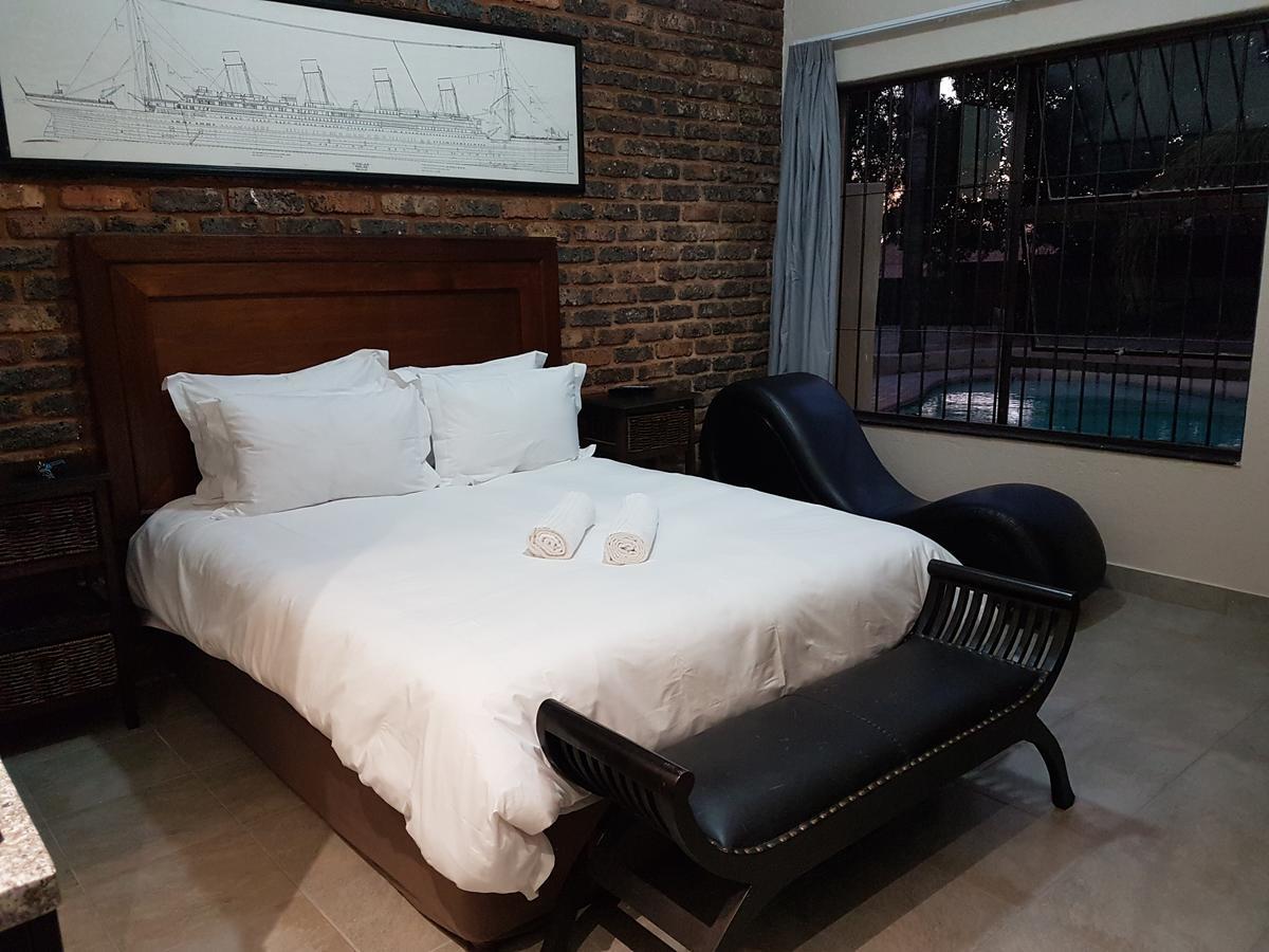 Private Apartments & Biz Stays พริทอเรีย ภายนอก รูปภาพ