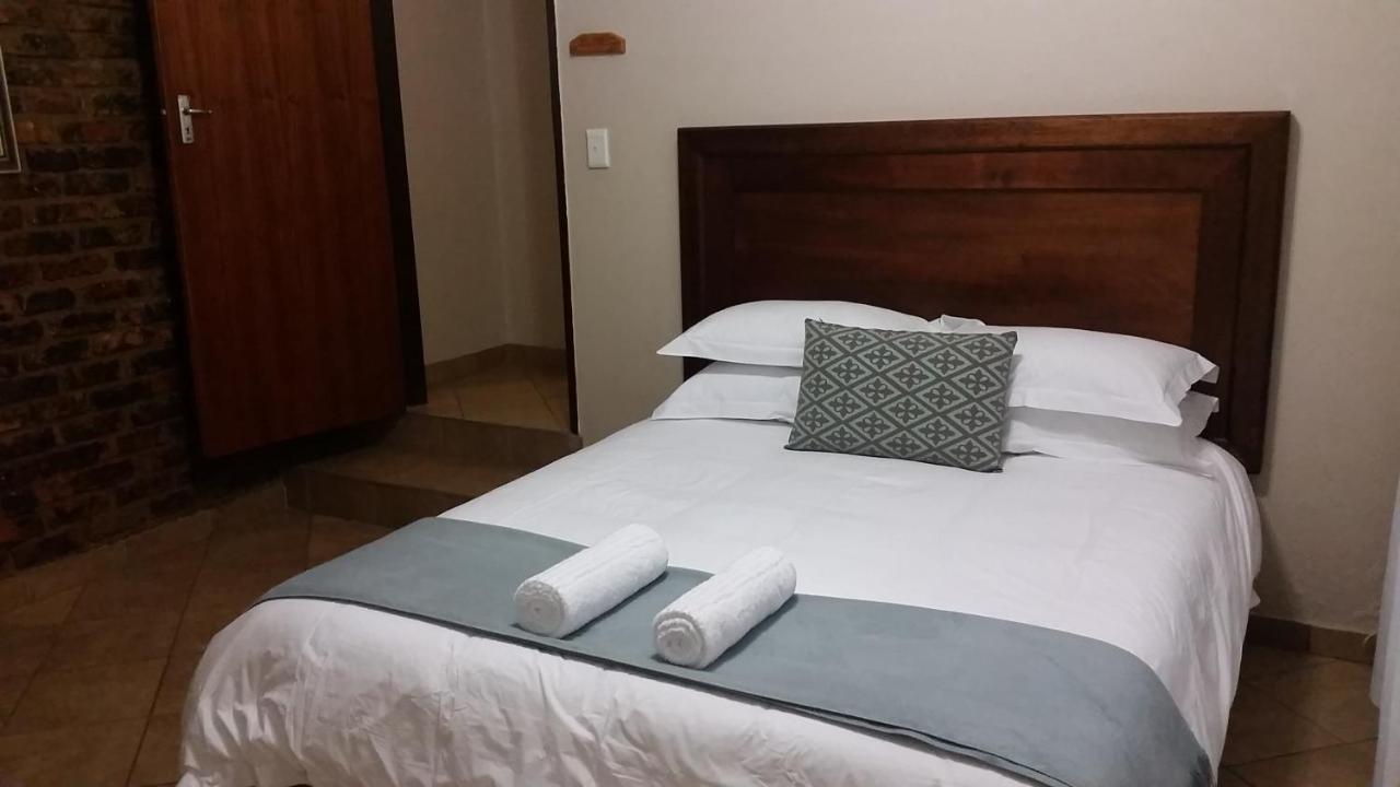 Private Apartments & Biz Stays พริทอเรีย ภายนอก รูปภาพ